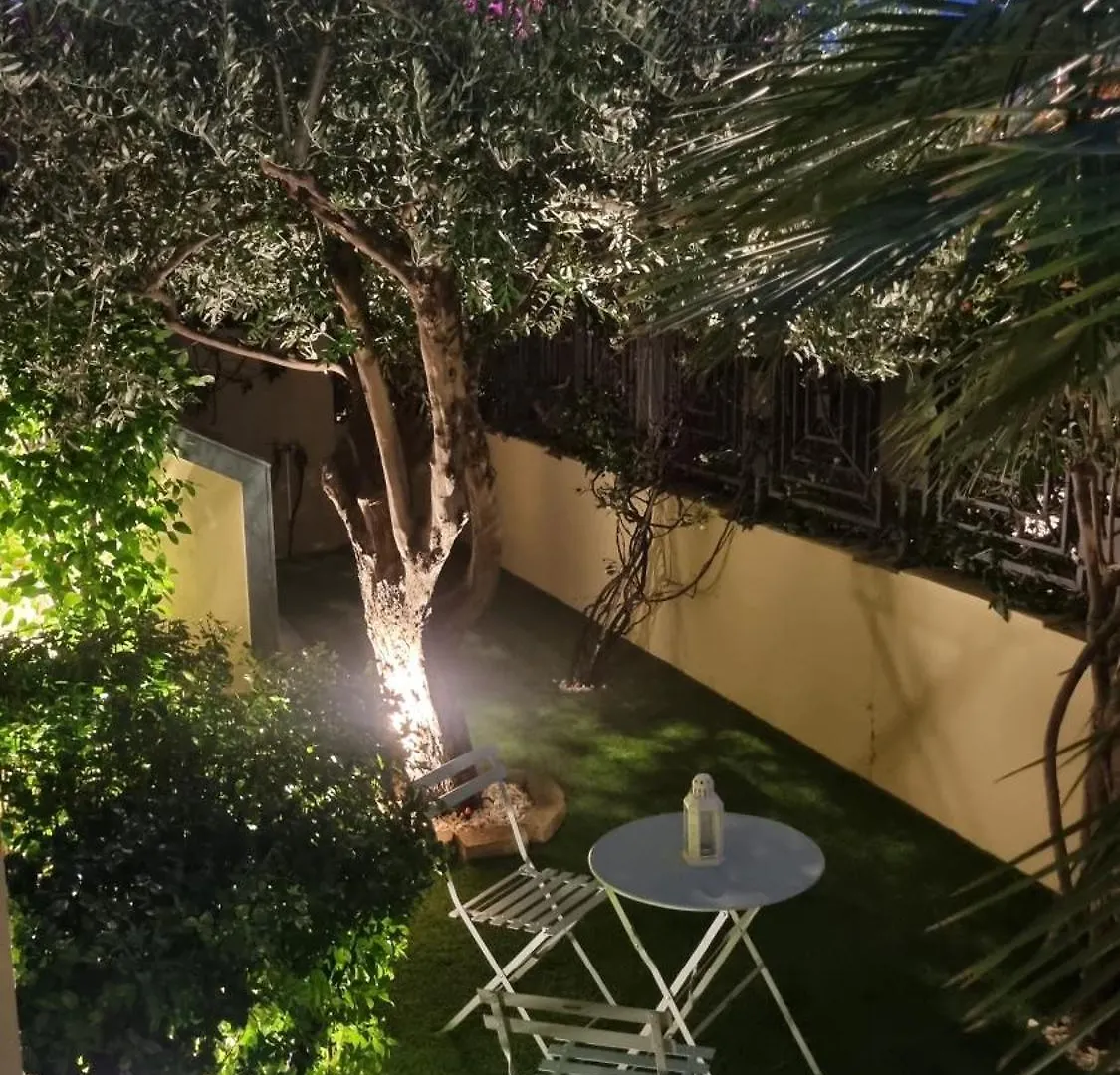 Cagliari Balaguer House Apartment İtalya